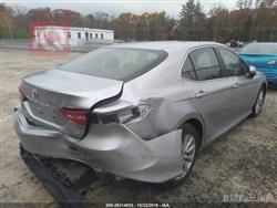 تۆیۆتا کامری